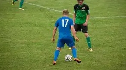 越南足球队“神秘黑马”能否一骑绝尘，创造小组赛奇迹？